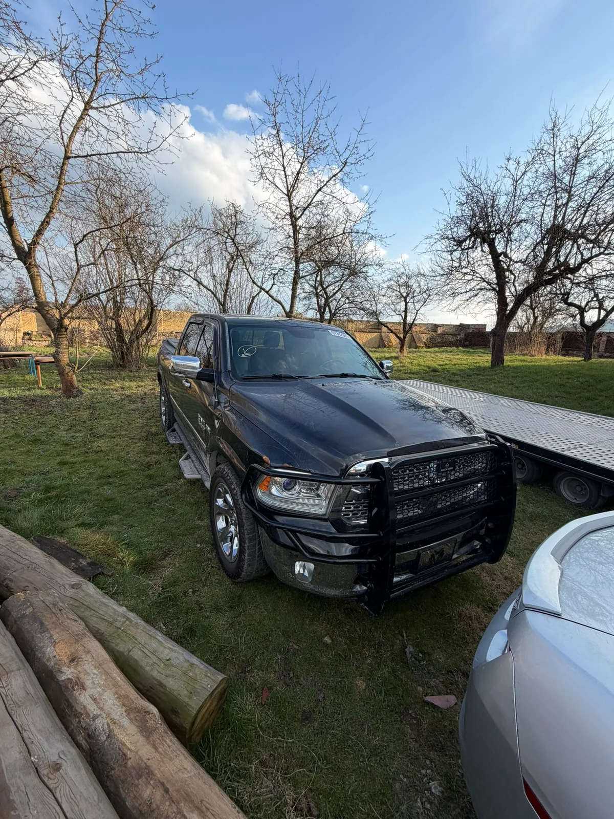 Ram 1500 Laramie — v ČR, boční pohled